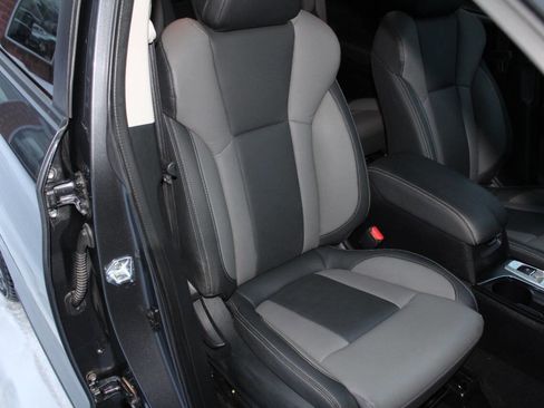 Used 2022 Subaru Ascent Onyx Edition image 16