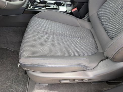 Used 2026 Subaru Forester Premium AWD/4WD image 15