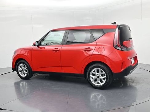 Certified 2024 Kia Soul S FWD image 5