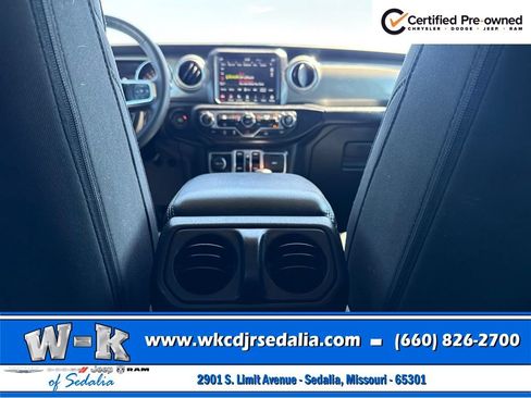 Used 2023 Jeep Gladiator Overland AWD/4WD image 25
