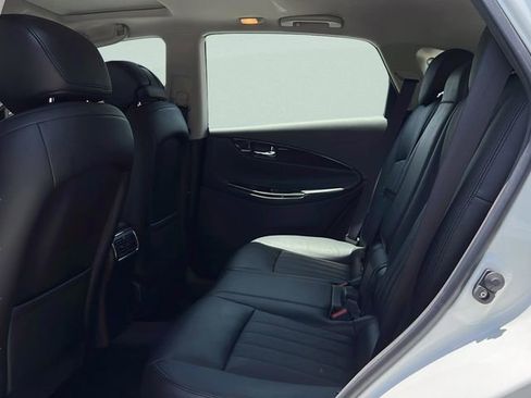 Used 2017 INFINITI QX50 AWD w/ Technology Package image 11