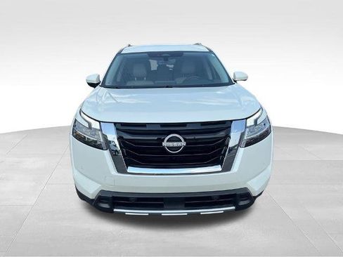 Certified 2023 Nissan Pathfinder SL AWD/4WD image 8