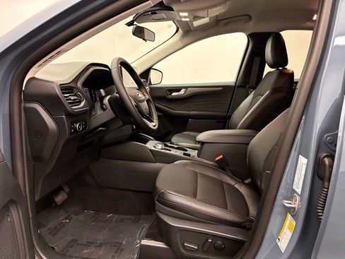 New 2026 Ford Escape SE image 18