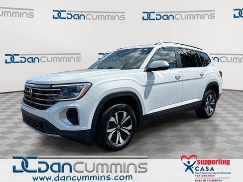Used 2024 Volkswagen Atlas SE AWD/4WD image 1