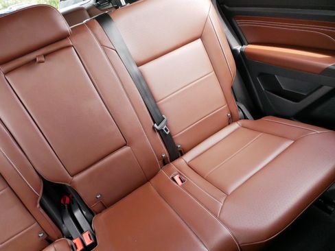 Certified 2023 Volkswagen Atlas SE AWD/4WD image 14