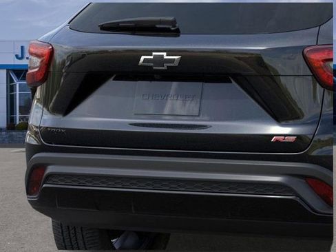 New 2026 Chevrolet Trax RS image 14