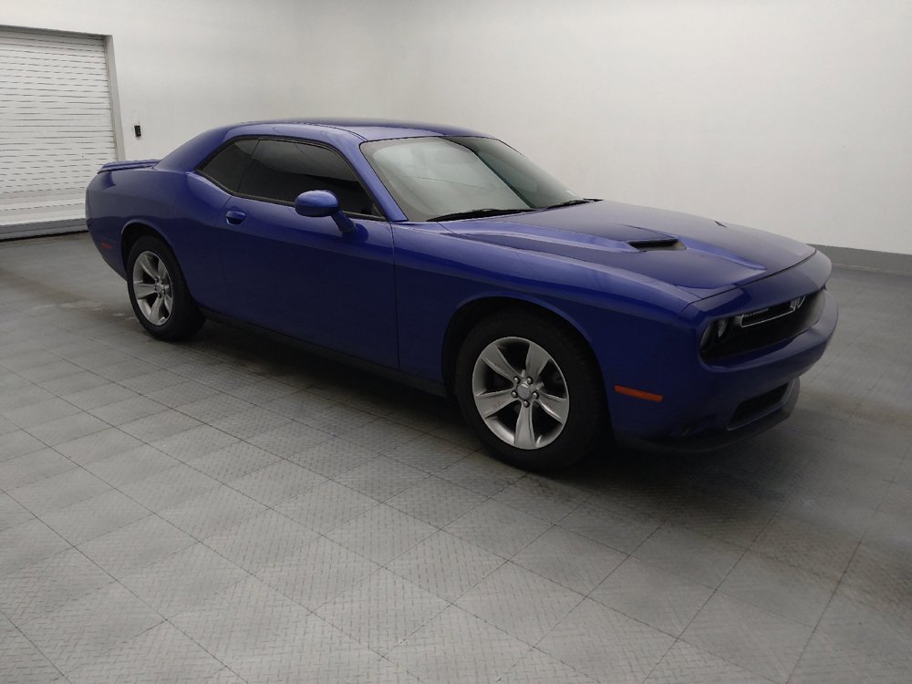 Used 2018 Dodge Challenger SXT RWD image 11
