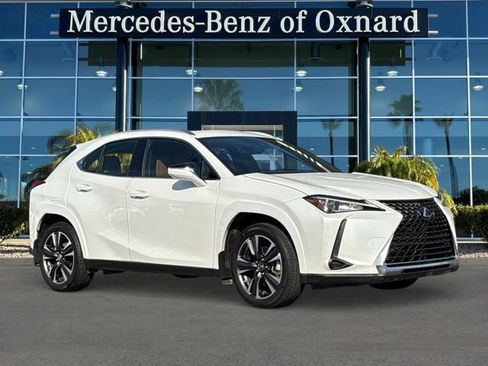 Used 2022 Lexus UX 200 w/ Premium Package image 1
