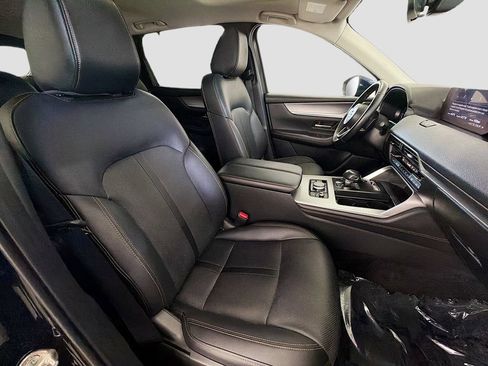 Used 2024 MAZDA CX-90 Plug-In Hybrid w/ Preferred AWD/4WD image 33