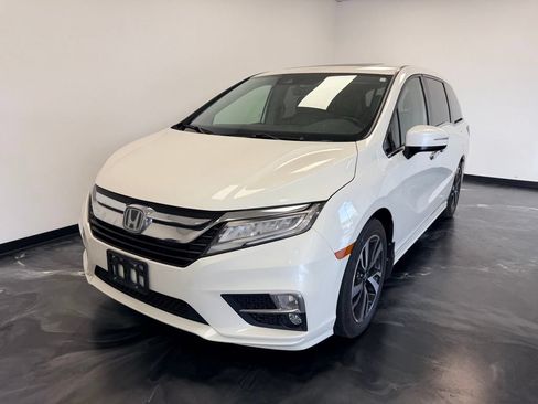 Used 2019 Honda Odyssey Touring image 3