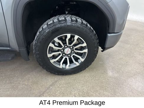Used 2022 GMC Sierra 1500 AT4 w/ AT4 Premium Package image 15