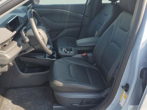 New 2025 Ford Mustang Mach-E Premium image 19