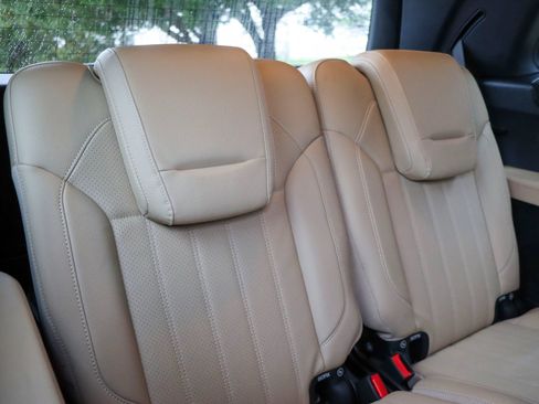 Used 2017 Mercedes-Benz GLS 450 4MATIC image 21