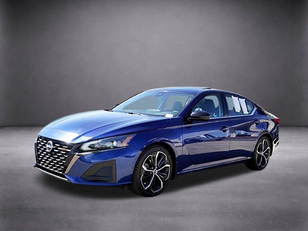 Used 2024 Nissan Altima 2.5 SR FWD image 10