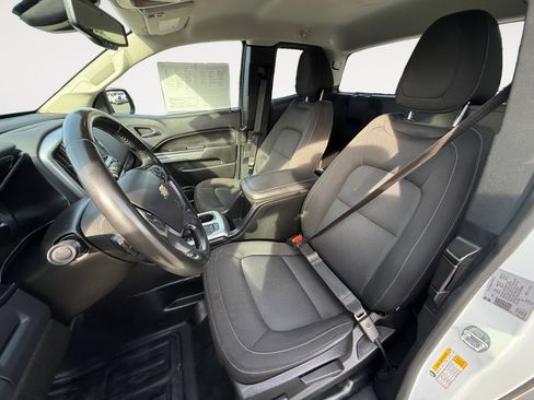 Used 2022 Chevrolet Colorado LT w/ Fleet Safety Package image 10