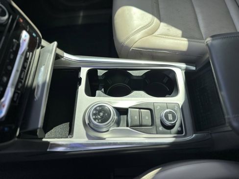 Used 2021 Ford Explorer Platinum w/ Equipment Group 601A image 22