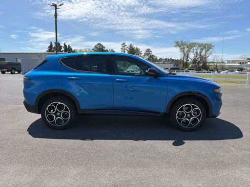 Used 2025 Alfa Romeo Tonale image 6