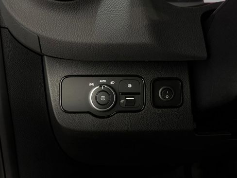 Used 2021 Mercedes-Benz Sprinter 2500 image 9