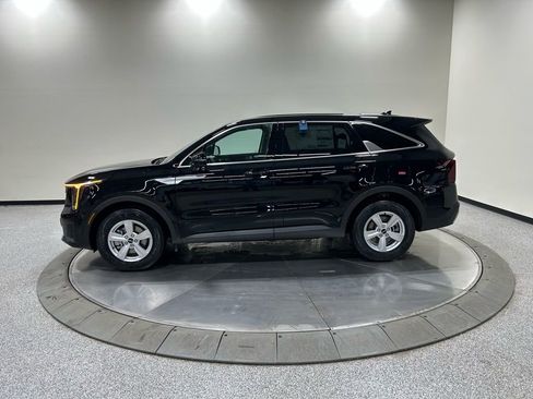New 2026 Kia Sorento LX image 8