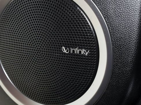 Used 2015 Kia Soul ! w/ Sun & Sound Package image 8