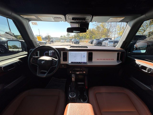 Used 2023 Ford Bronco Heritage Edition AWD/4WD image 2