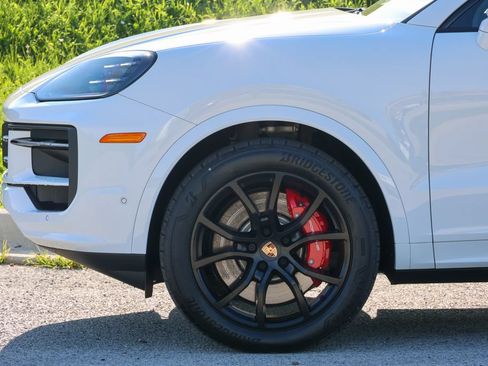 Certified 2026 Porsche Cayenne S AWD/4WD image 46