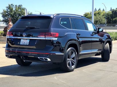 Used 2021 Volkswagen Atlas SE w/ Panoramic Sunroof Package