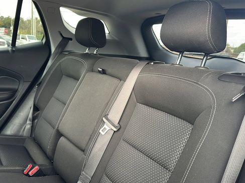 Used 2024 GMC Terrain SLE image 18