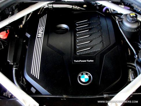 Used 2022 BMW X5 xDrive40i w/ M Sport Package image 55