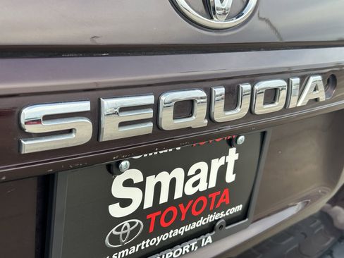 Certified 2019 Toyota Sequoia SR5 image 9