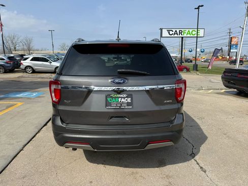 Used 2019 Ford Explorer XLT w/ Equipment Group 201A image 10