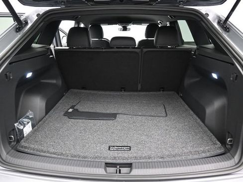 New 2026 Volkswagen Atlas Cross Sport SE AWD/4WD image 12