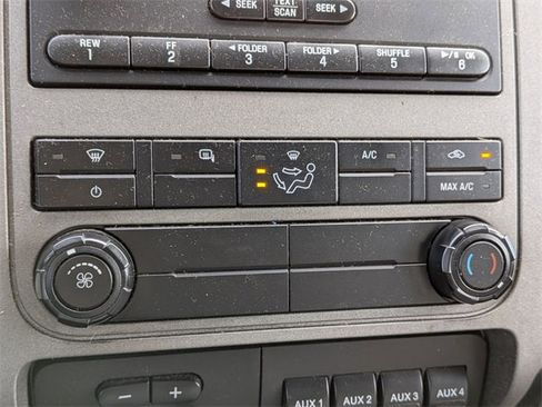 Used 2012 Ford F250 XLT w/ Snow Plow Prep Pkg image 18