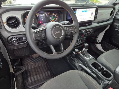 Used 2024 Jeep Wrangler Sport AWD/4WD image 16