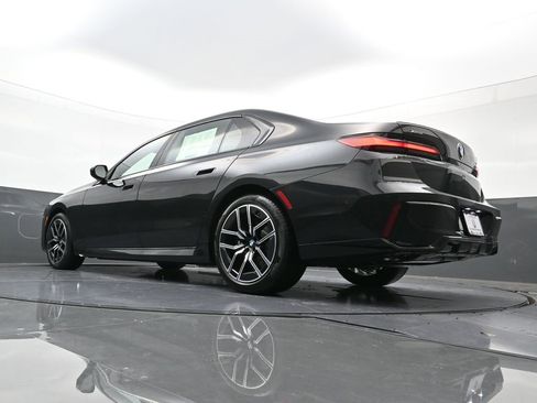 New 2026 BMW 740i xDrive image 35