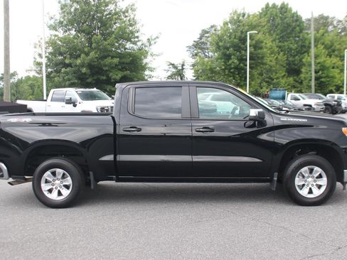 Used 2025 Chevrolet Silverado 1500 LT AWD/4WD image 8