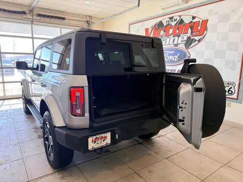 Used 2022 Ford Bronco Outer Banks image 7