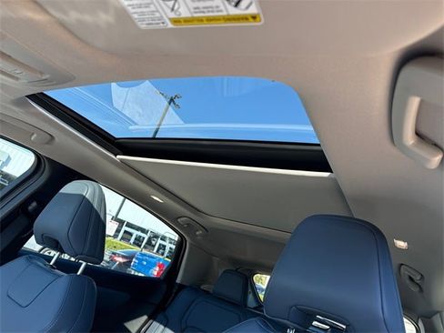 Certified 2024 Nissan Ariya AWD image 14