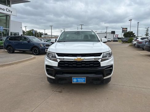 Used 2022 Chevrolet Colorado LT w/ Fleet Safety Package RWD image 2