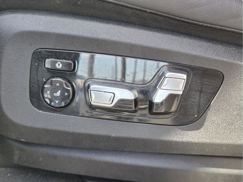 Used 2022 BMW X5 sDrive40i w/ M Sport Package RWD image 21