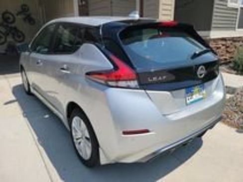 Used 2025 Nissan Leaf S FWD image 19