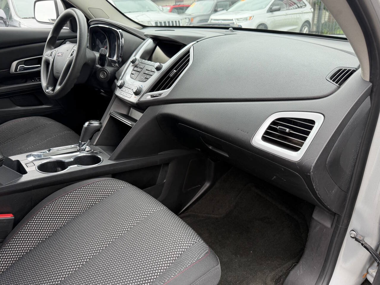 Used 2017 GMC Terrain SLE FWD image 19