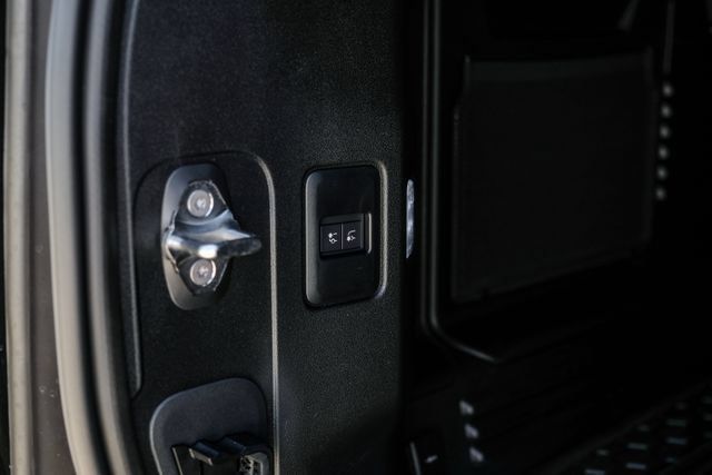 New 2026 Land Rover Defender 110 X-Dynamic SE AWD/4WD image 66