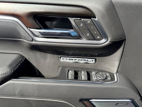 Used 2025 GMC Sierra 1500 Denali AWD/4WD image 24