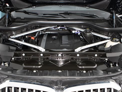 Used 2022 BMW X5 sDrive40i w/ Premium Package image 34