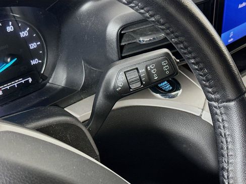 Used 2021 Ford Explorer XLT RWD image 6