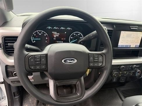 New 2025 Ford F250 XL w/ FX4 Off-Road Package AWD/4WD image 12