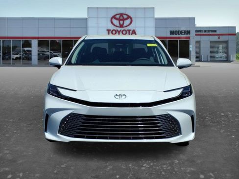 New 2026 Toyota Camry XLE FWD image 2