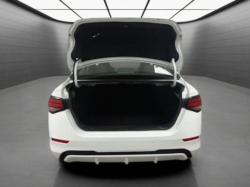 Used 2022 Nissan Sentra SV FWD image 19