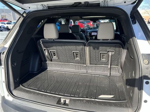 Certified 2023 Chevrolet Traverse LT w/ LT Premium Package image 20